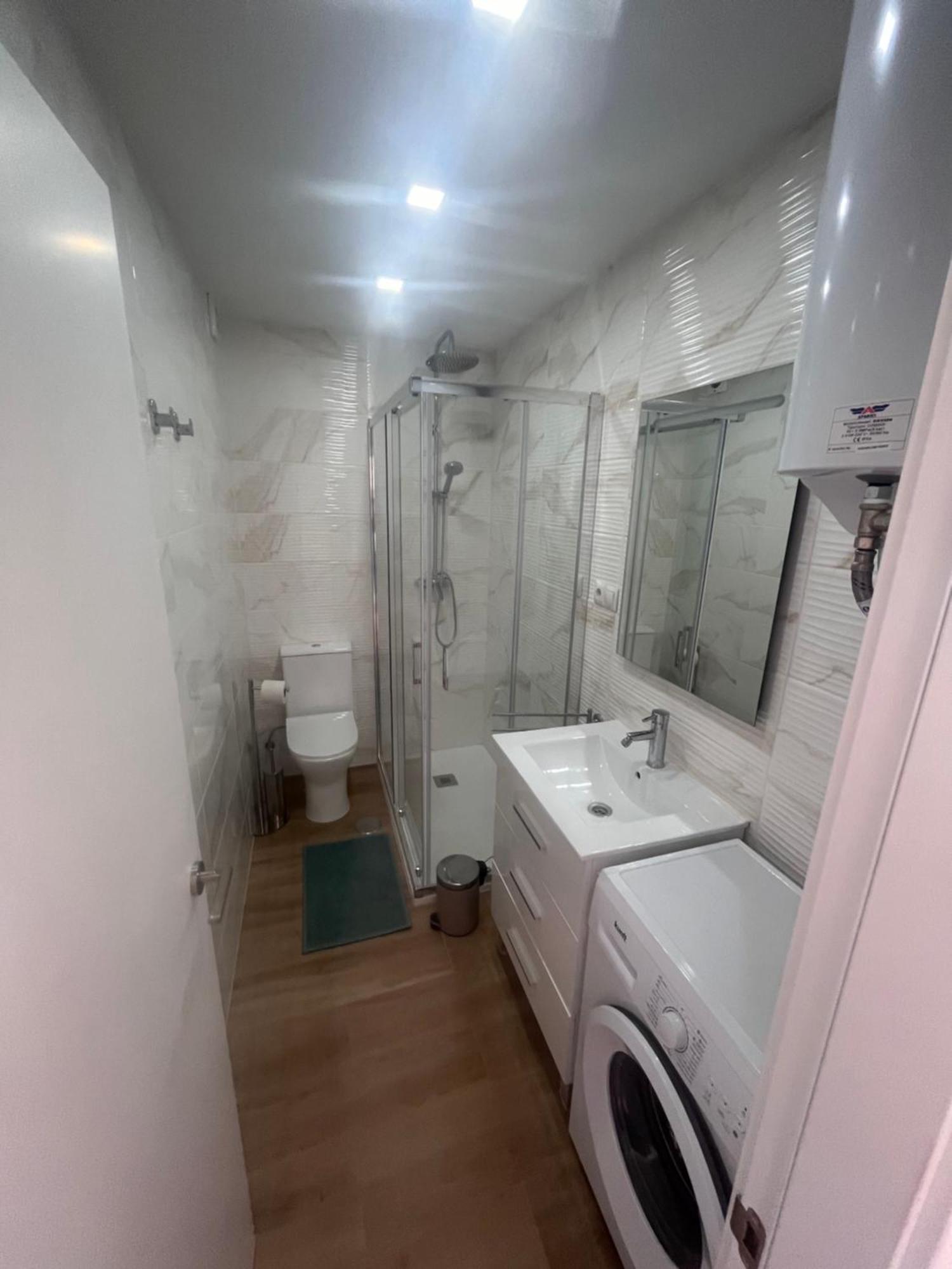 Apartamento Lidia Planta 1, La Carihuela 1ª Linea Playa, Vistas Mar, 1 Dormitorio, 52 M2, 1-3 Huesped, Amplio Balcon, Wifi Torremolinos Exteriör bild