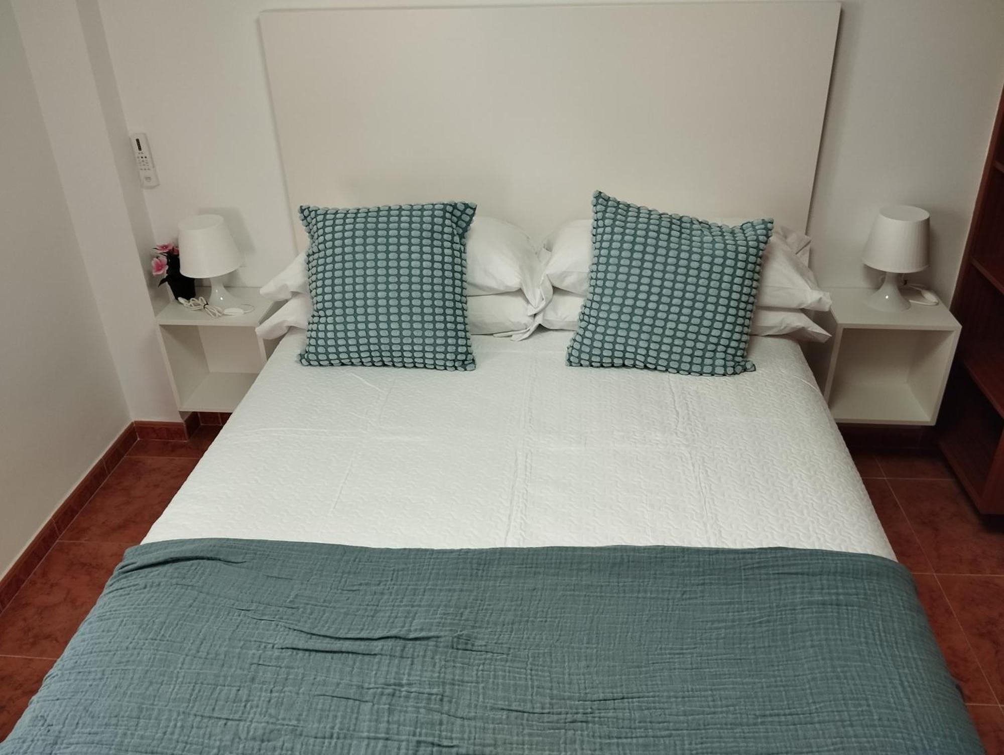 Apartamento Lidia Planta 1, La Carihuela 1ª Linea Playa, Vistas Mar, 1 Dormitorio, 52 M2, 1-3 Huesped, Amplio Balcon, Wifi Torremolinos Exteriör bild